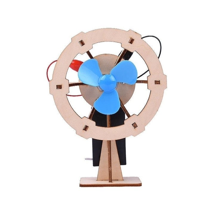 Landing Small Fan Science DIY Creative Assembly Accessories Toy Set Image 1