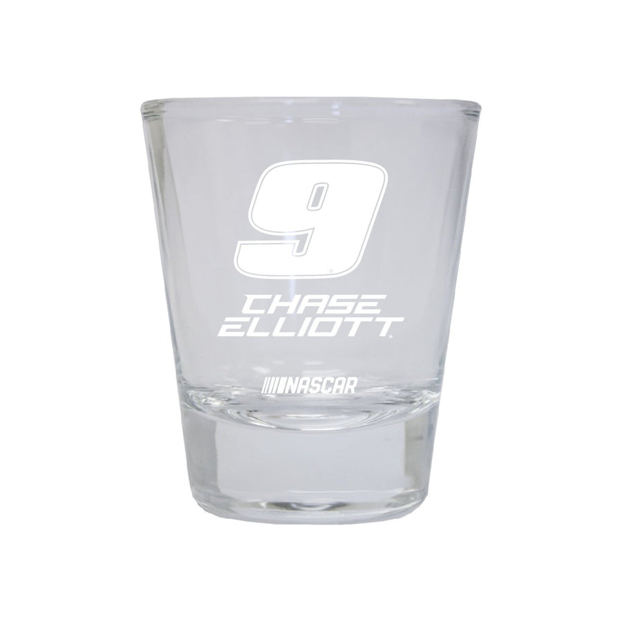 Chase Elliott 9 Nascar Etched Round Shot Glass for 2022 Image 1