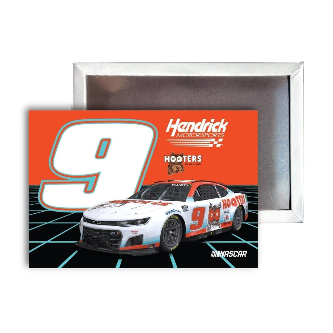 Chase Elliott Hooters 9 Nascar 2.5"X3.5" Refrigerator Magnet for 2022 Image 1