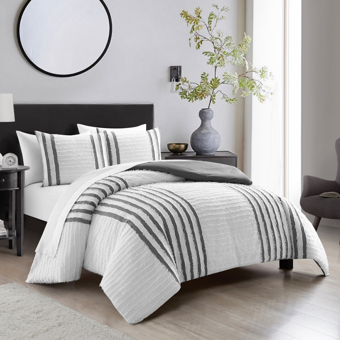 Salma 3 Piece Cotton Duvet Cover Set Clip Jacquard Striped Image 8