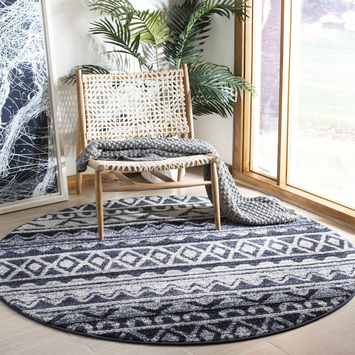 SAFAVIEH Adirondack Collection ADR119M Ivory / Navy Rug Image 2