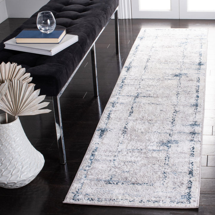 SAFAVIEH Amelia Collection ALA207G Grey / Blue Rug Image 3