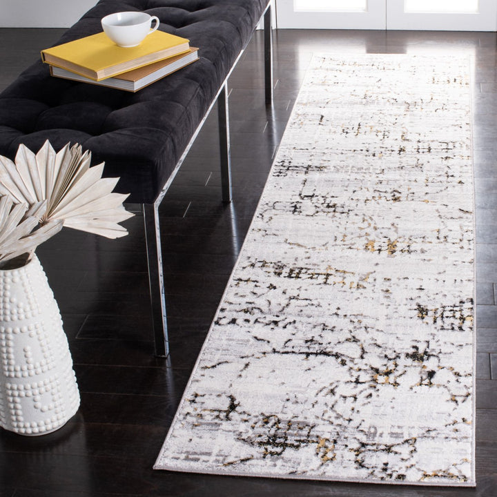 SAFAVIEH Amelia Collection ALA248F Grey / Gold Rug Image 3