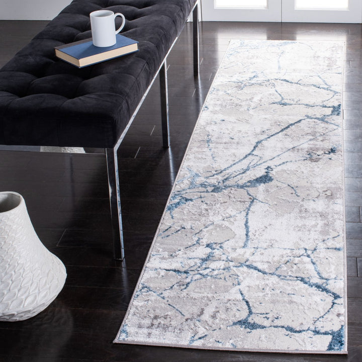 SAFAVIEH Amelia Collection ALA293F Grey / Blue Rug Image 10