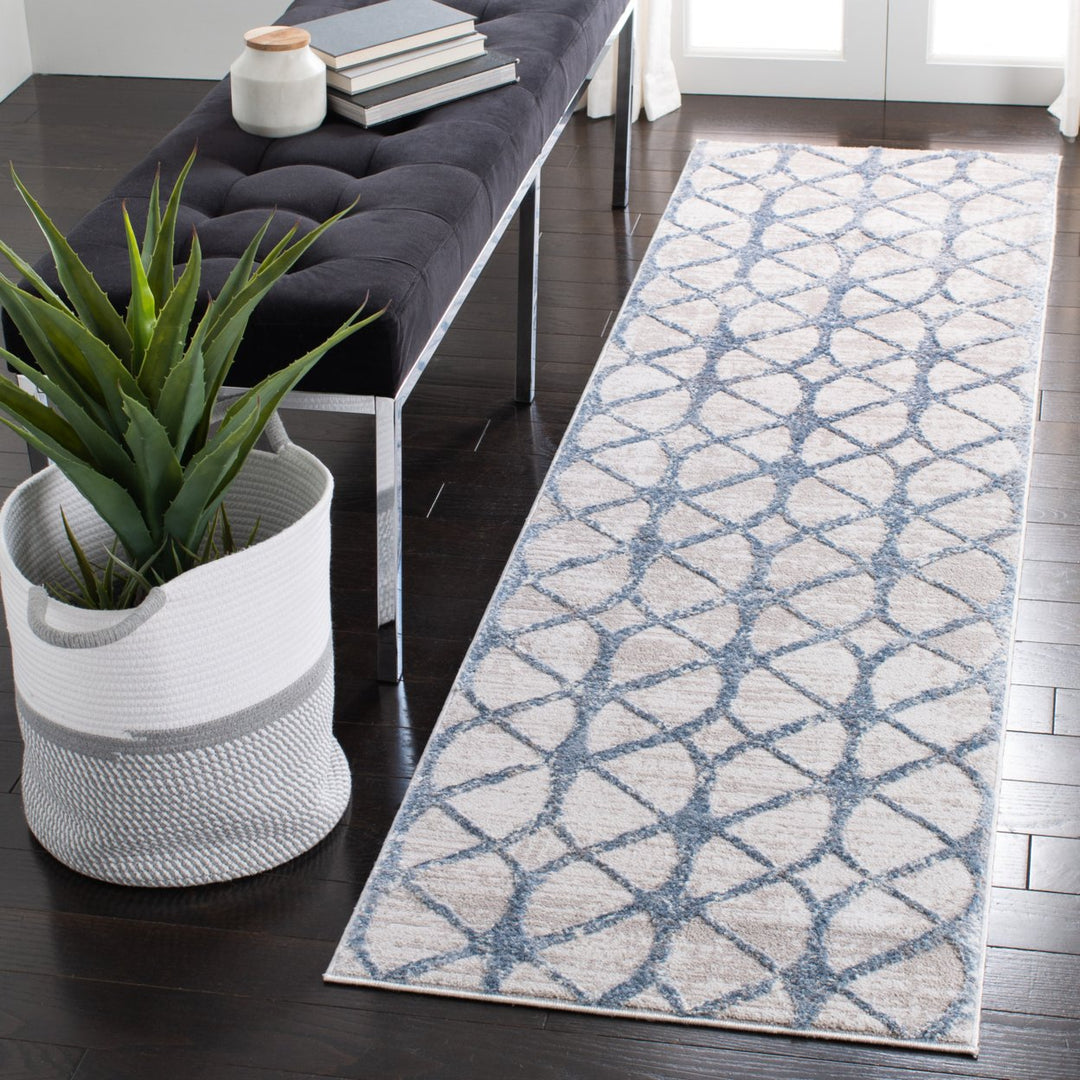 SAFAVIEH Amelia Collection ALA792F Grey / Blue Rug Image 11