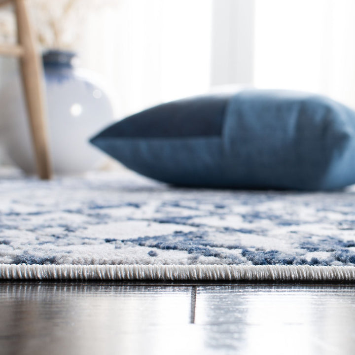 SAFAVIEH Amelia Collection ALA783H Grey / Navy Rug Image 8