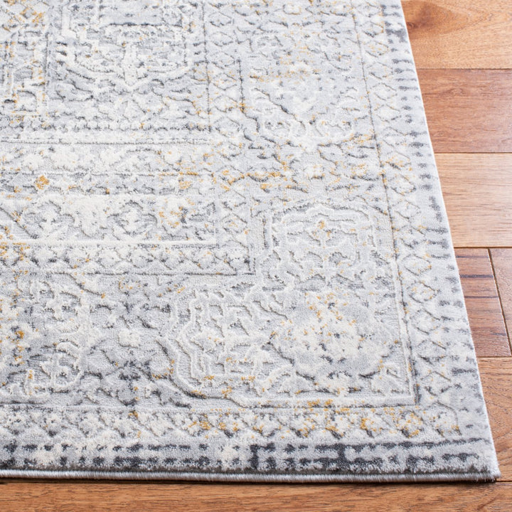 SAFAVIEH Alhambra ALH629E Light Grey / Grey Rug Image 7