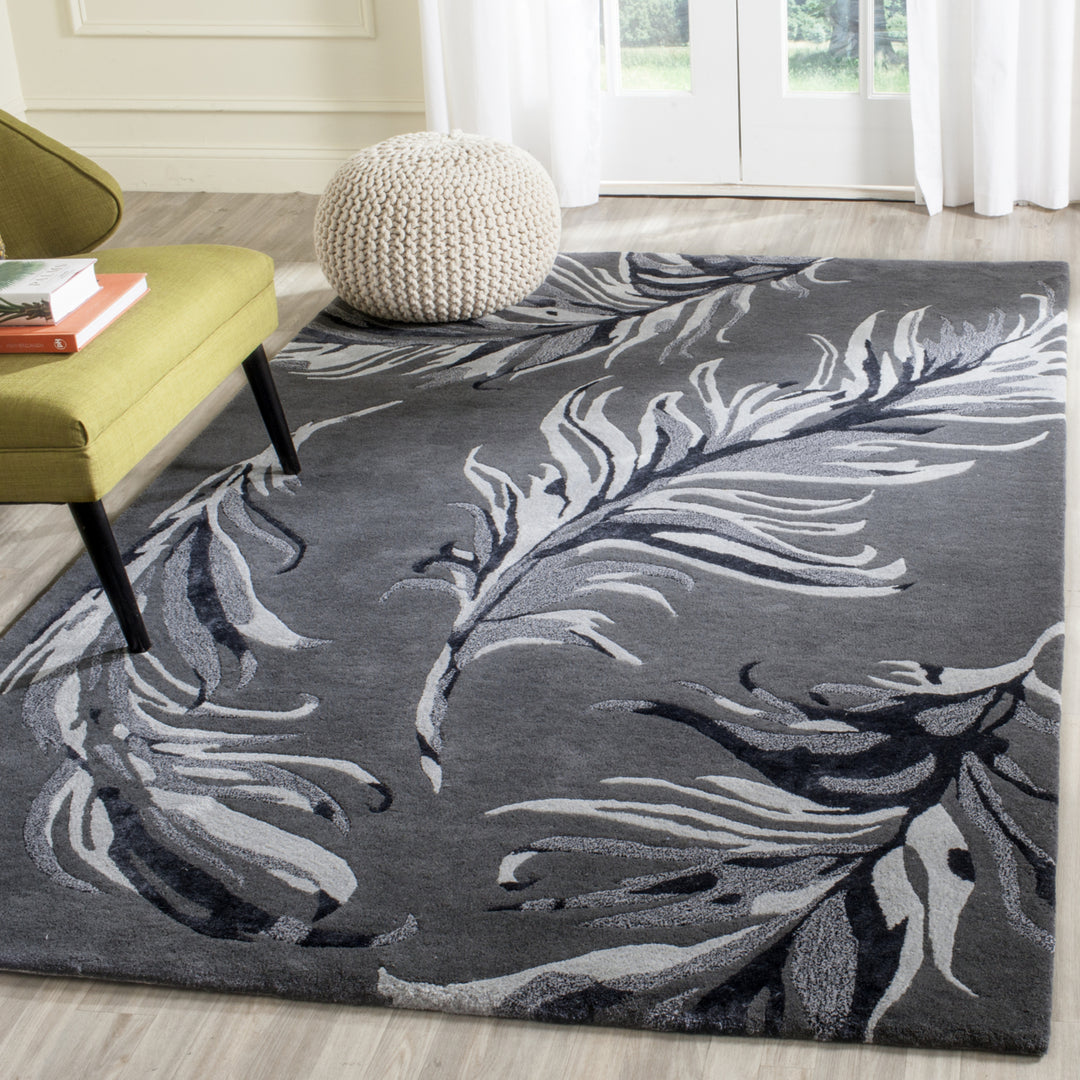 SAFAVIEH Allure Collection ALR121D Handmade Grey Rug Image 1