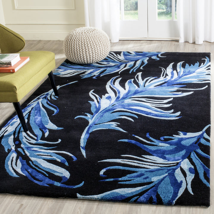 SAFAVIEH Allure ALR121B Handmade Black / Blue Rug Image 1