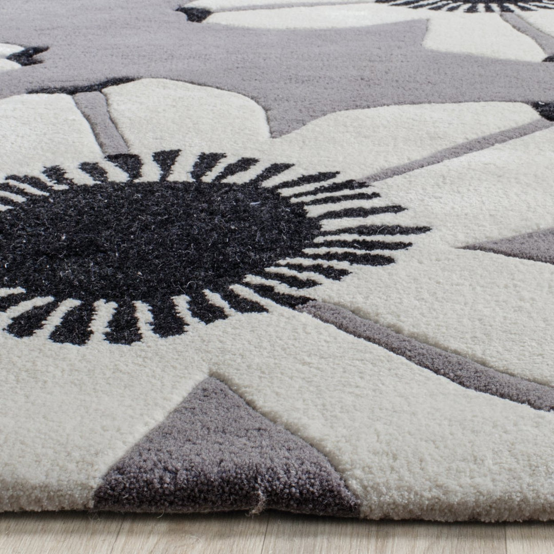 SAFAVIEH Allure Collection ALR123C Handmade Grey Rug Image 3