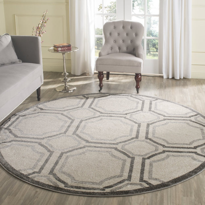 SAFAVIEH Amherst Collection AMT411E Ivory/Light Grey Rug Image 2