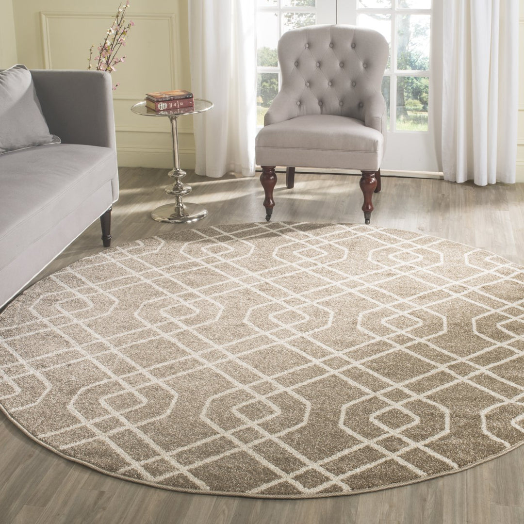 SAFAVIEH Amherst Collection AMT407S Wheat / Beige Rug Image 2