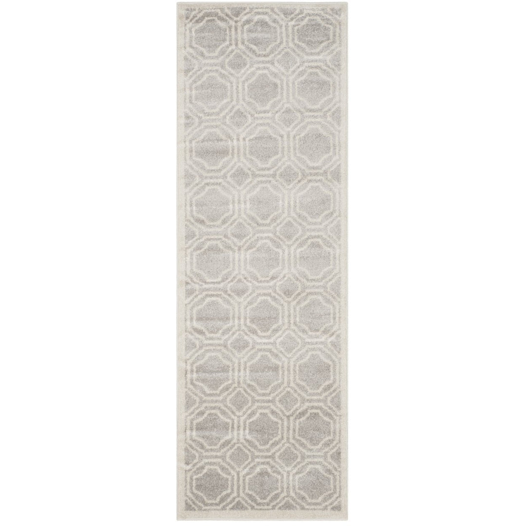 SAFAVIEH Amherst Collection AMT411B Light Grey/Ivory Rug Image 1