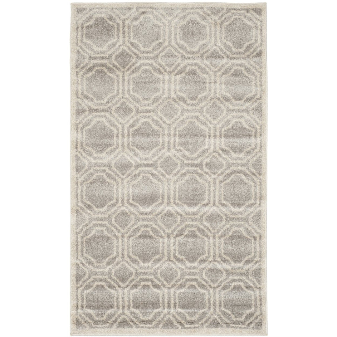 SAFAVIEH Amherst Collection AMT411B Light Grey/Ivory Rug Image 1