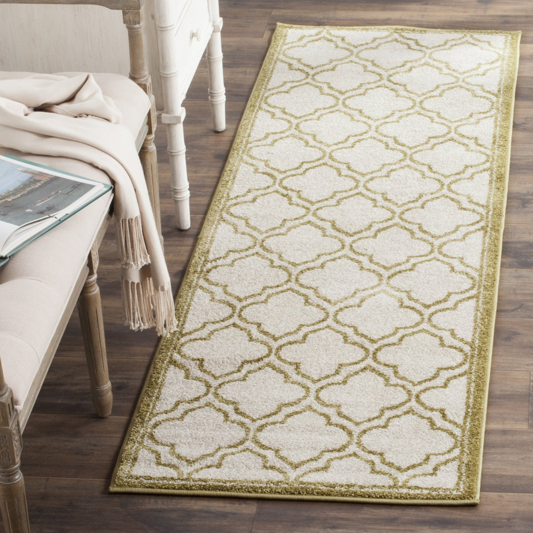 SAFAVIEH Amherst AMT412A Ivory / Light Green Rug Image 3