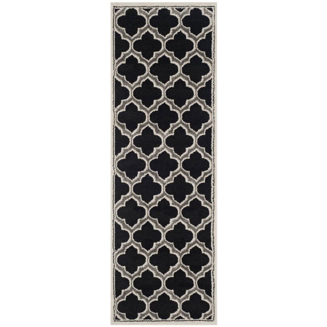 SAFAVIEH Amherst Collection AMT412G Anthracite/Ivory Rug Image 1