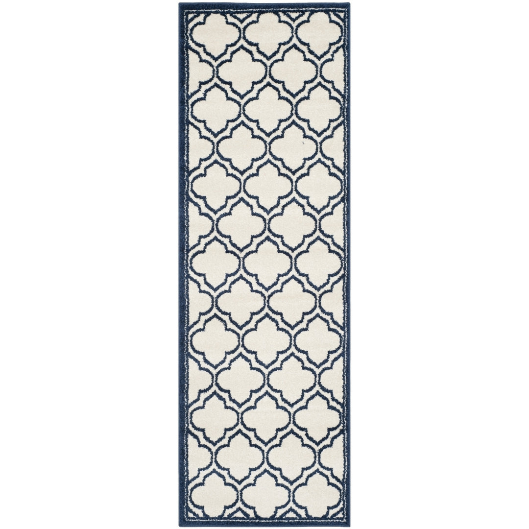 SAFAVIEH Amherst Collection AMT412M Ivory / Navy Rug Image 5