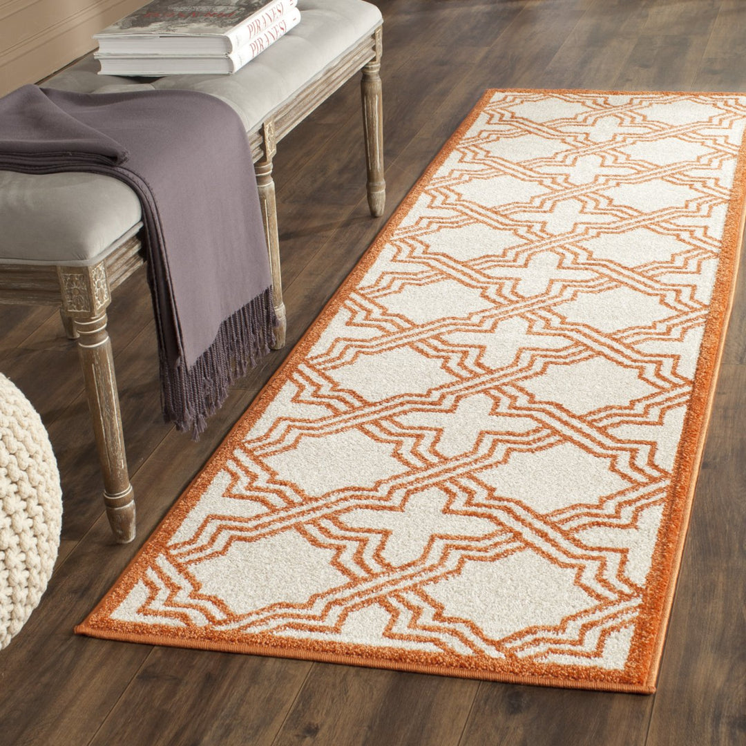 SAFAVIEH Amherst Collection AMT413F Ivory / Orange Rug Image 3