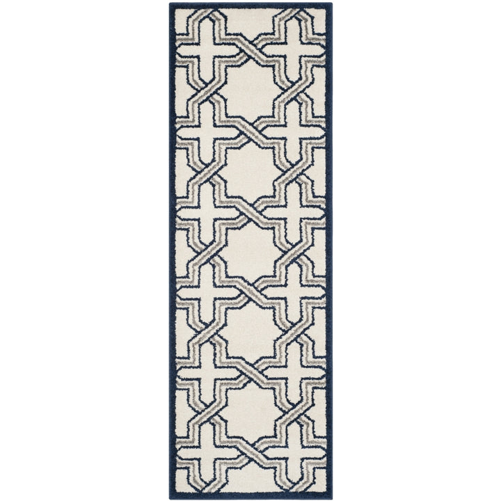 SAFAVIEH Amherst Collection AMT413M Ivory / Navy Rug Image 5