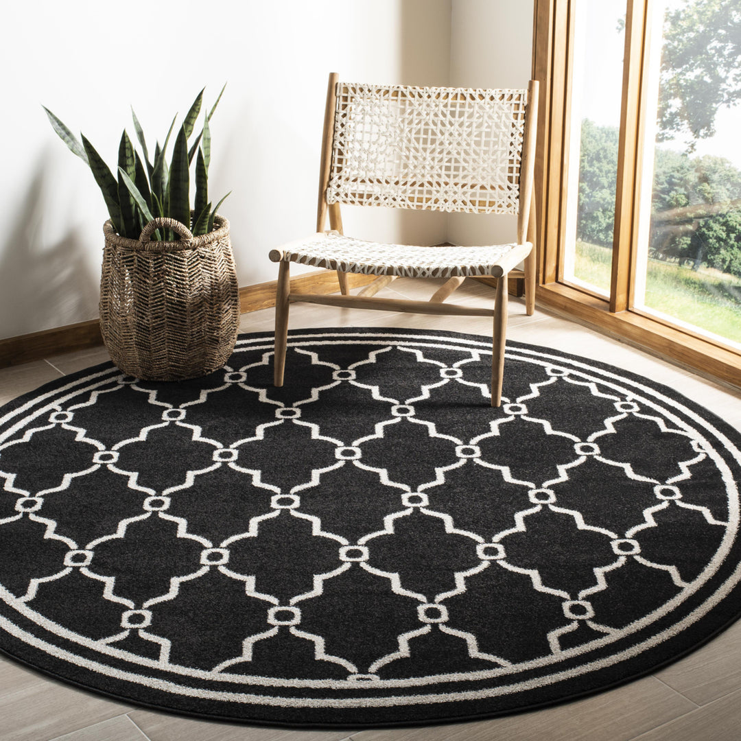 SAFAVIEH Amherst Collection AMT414G Anthracite/Ivory Rug Image 2