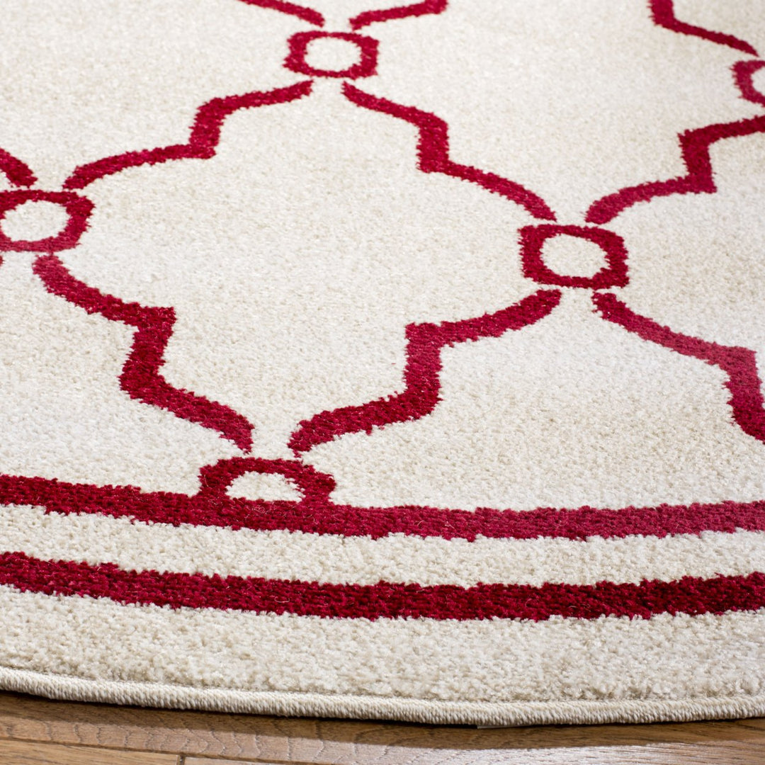 SAFAVIEH Amherst Collection AMT414H Ivory / Red Rug Image 7