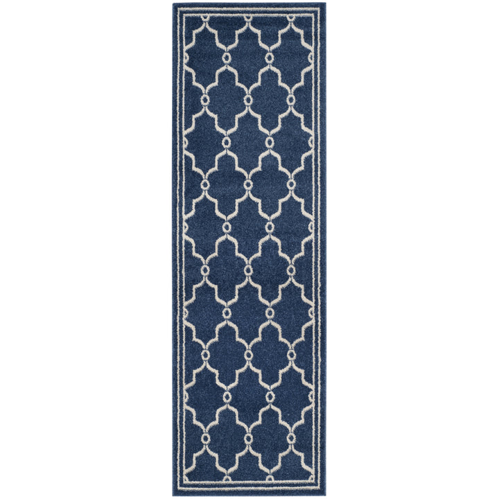 SAFAVIEH Amherst Collection AMT414P Navy / Beige Rug Image 5