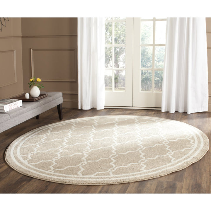 SAFAVIEH Amherst Collection AMT414S Wheat / Beige Rug Image 2