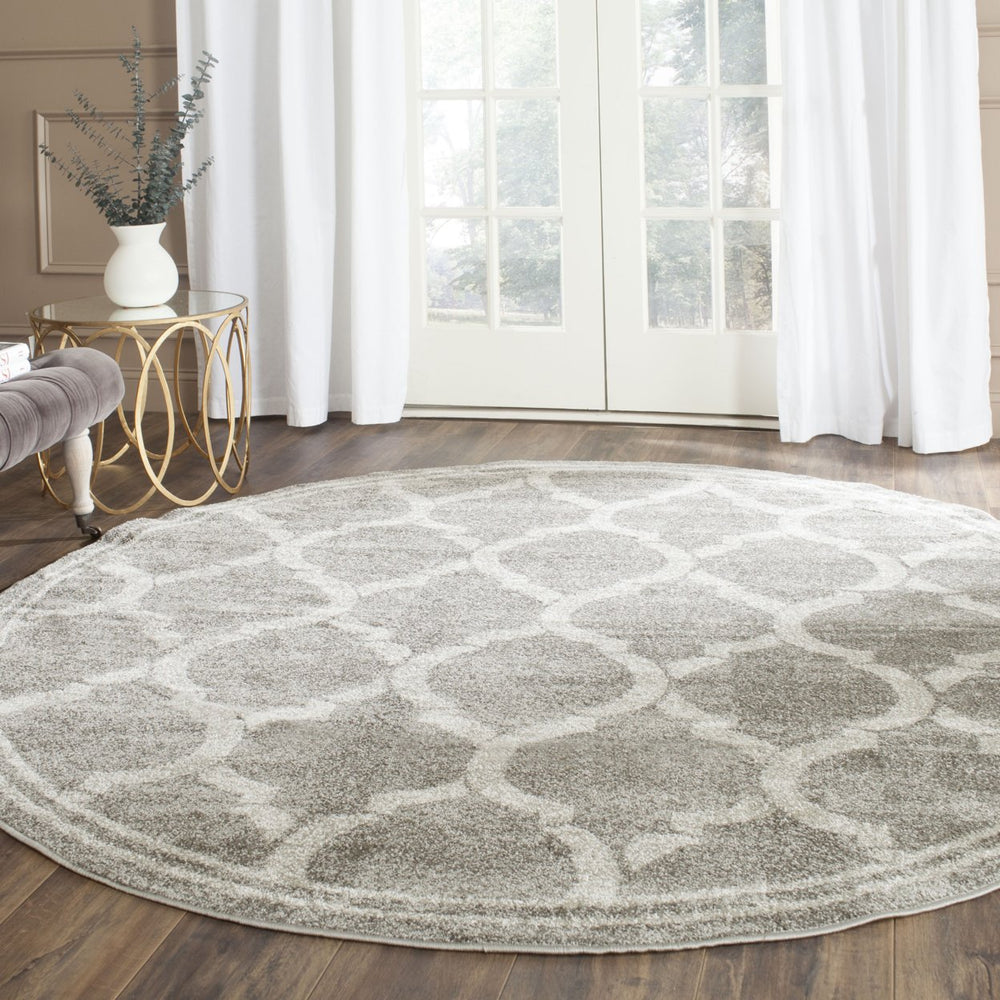 SAFAVIEH Amherst Collection AMT415C Grey / Light Grey Rug Image 2