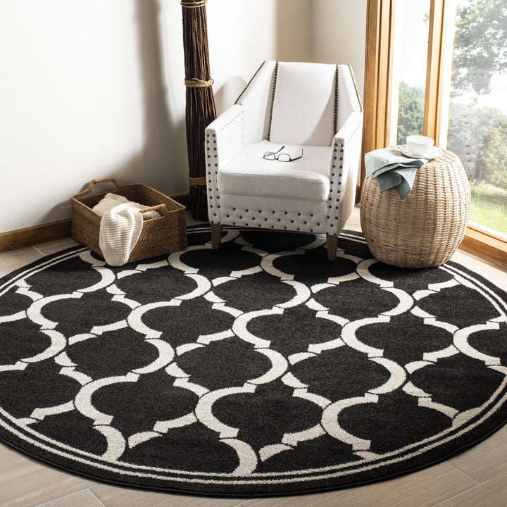 SAFAVIEH Amherst Collection AMT415G Anthracite/Ivory Rug Image 2