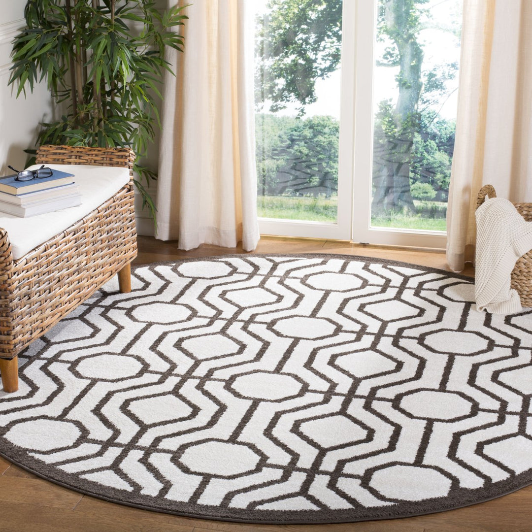 SAFAVIEH Amherst Collection AMT416J Ivory / Brown Rug Image 2