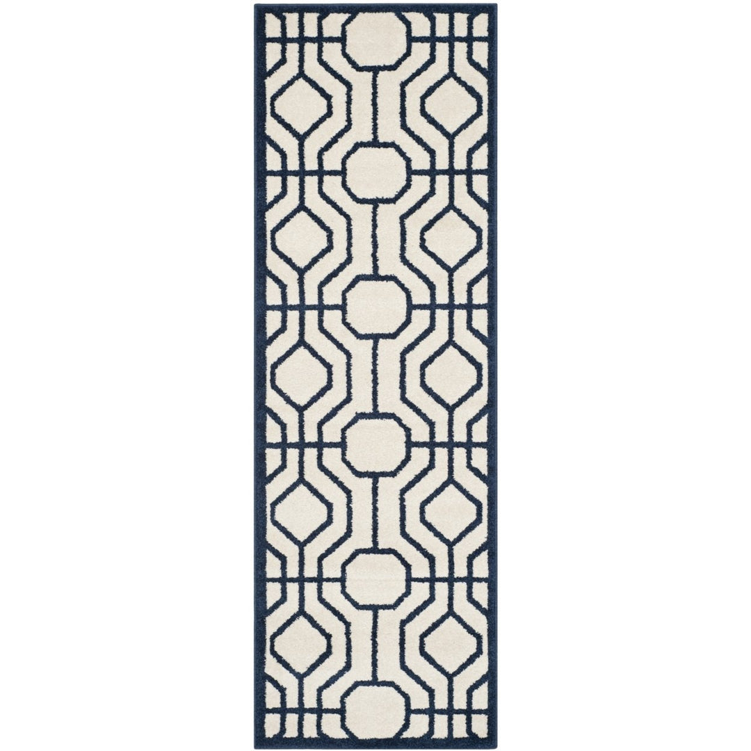 SAFAVIEH Amherst Collection AMT416M Ivory / Navy Rug Image 5