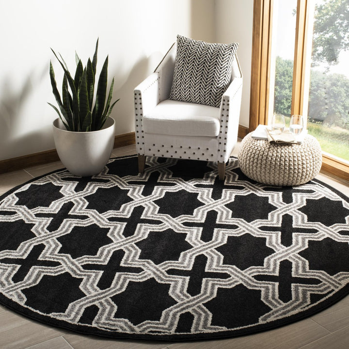 SAFAVIEH Amherst Collection AMT418L Anthracite / Grey Rug Image 2