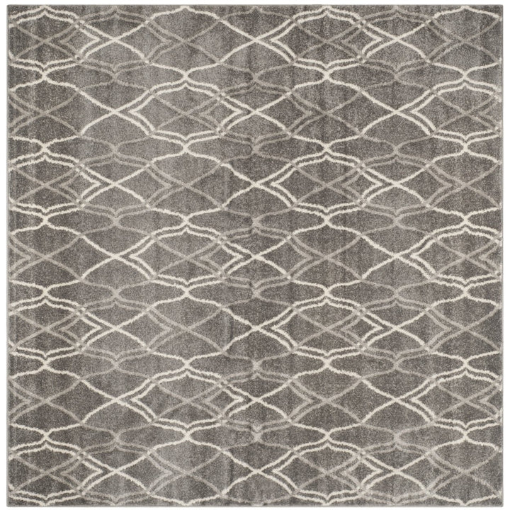 SAFAVIEH Amherst Collection AMT417C Grey / Light Grey Rug Image 1