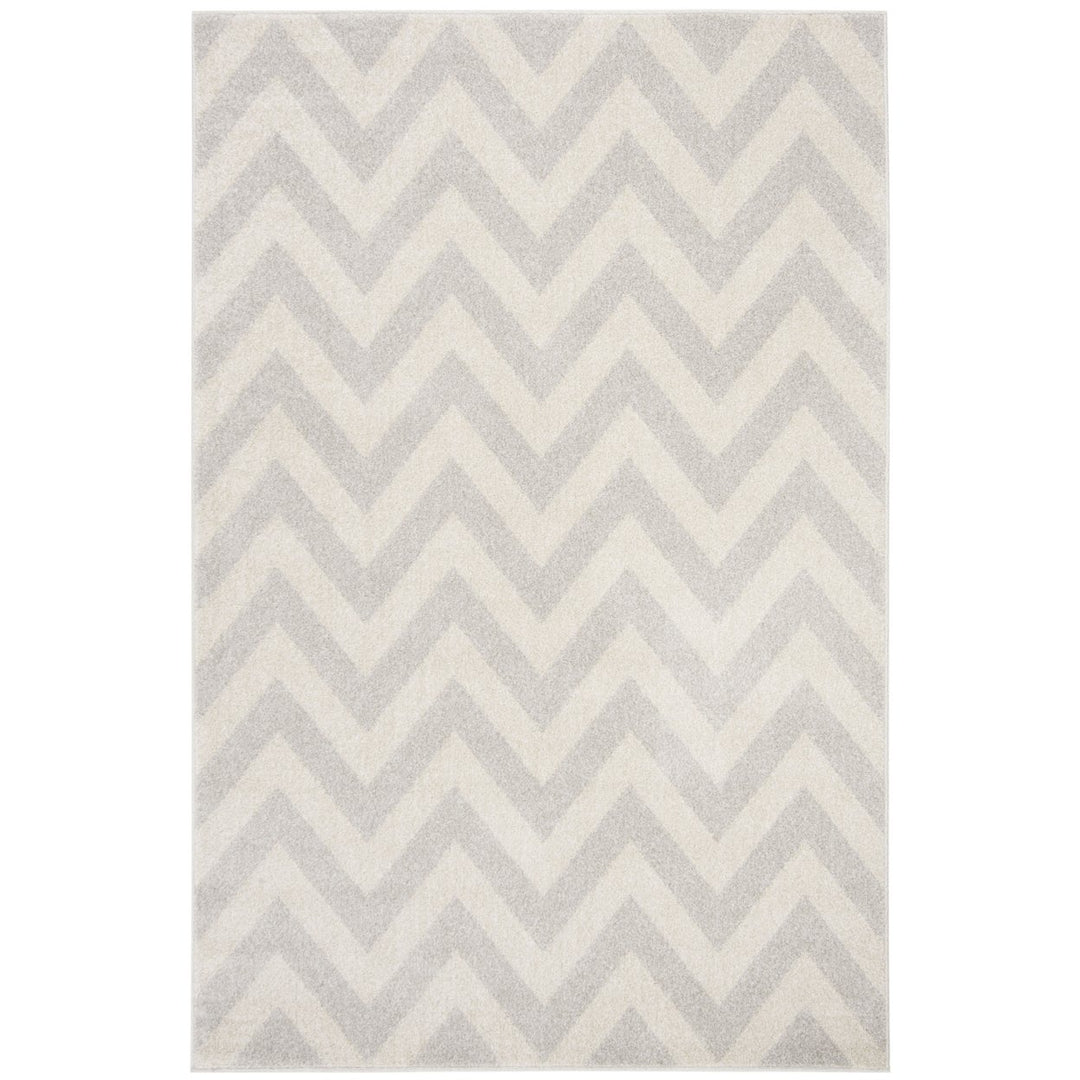 SAFAVIEH Amherst Collection AMT419B Light Grey/Beige Rug Image 1