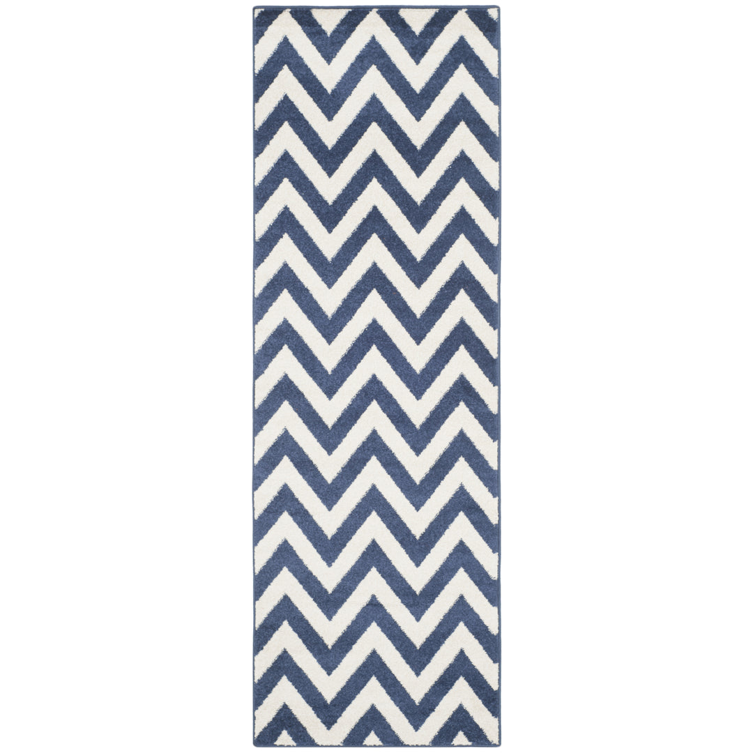 SAFAVIEH Amherst Collection AMT419P Navy / Beige Rug Image 5