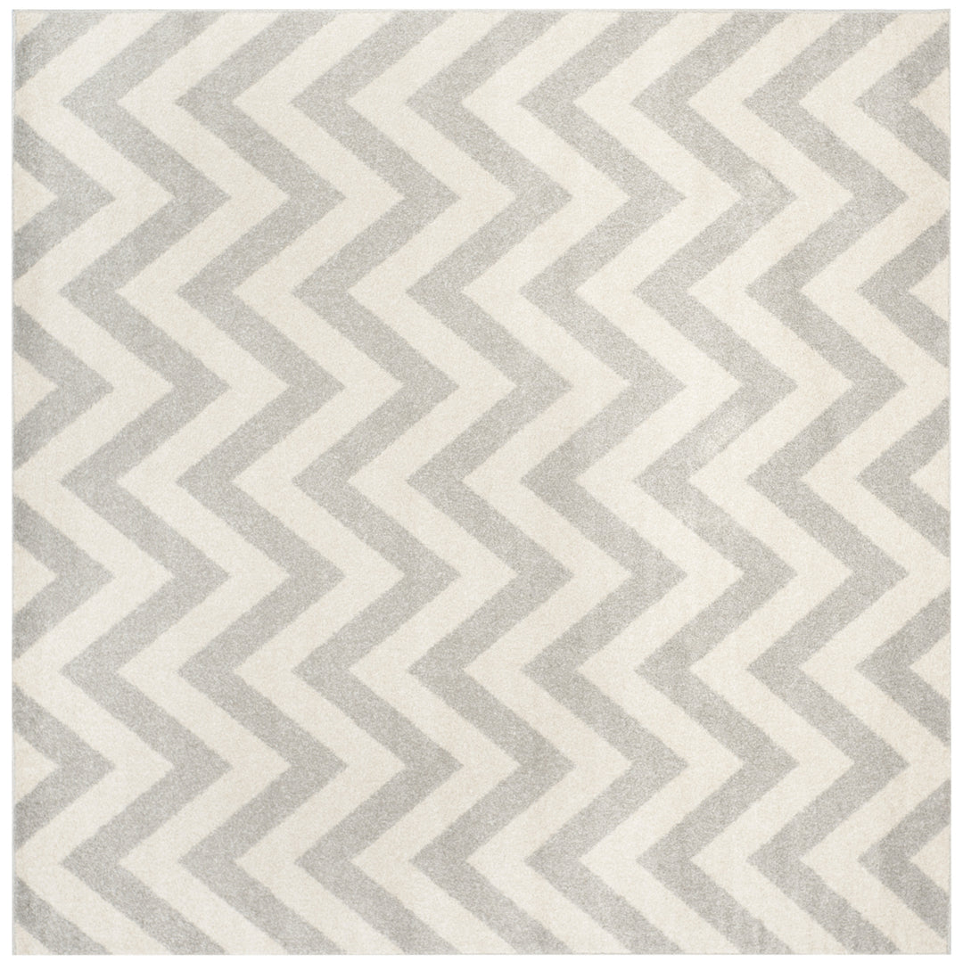 SAFAVIEH Amherst Collection AMT419B Light Grey/Beige Rug Image 9