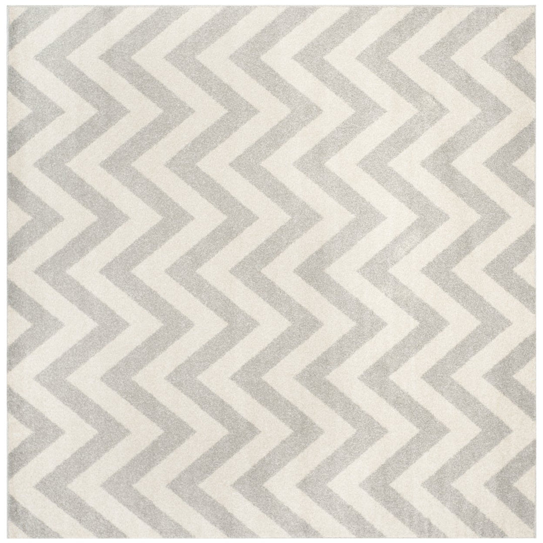 SAFAVIEH Amherst Collection AMT419B Light Grey/Beige Rug Image 1