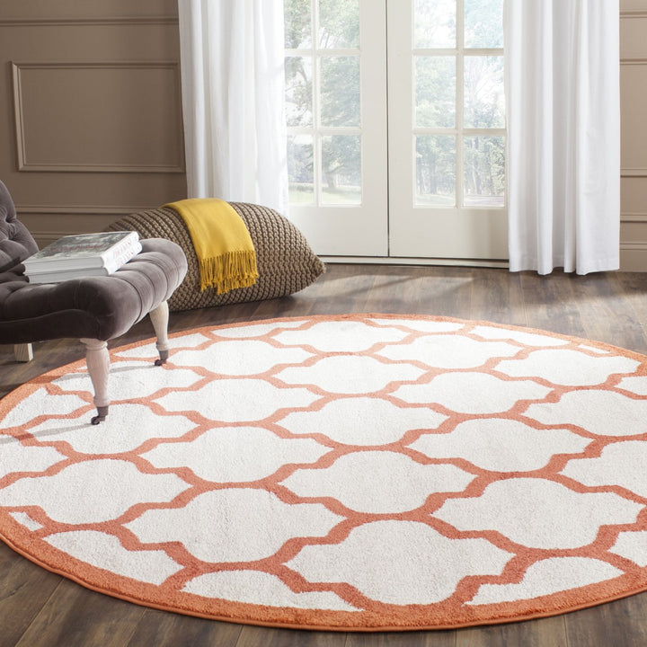 SAFAVIEH Amherst Collection AMT420F Beige / Orange Rug Image 2