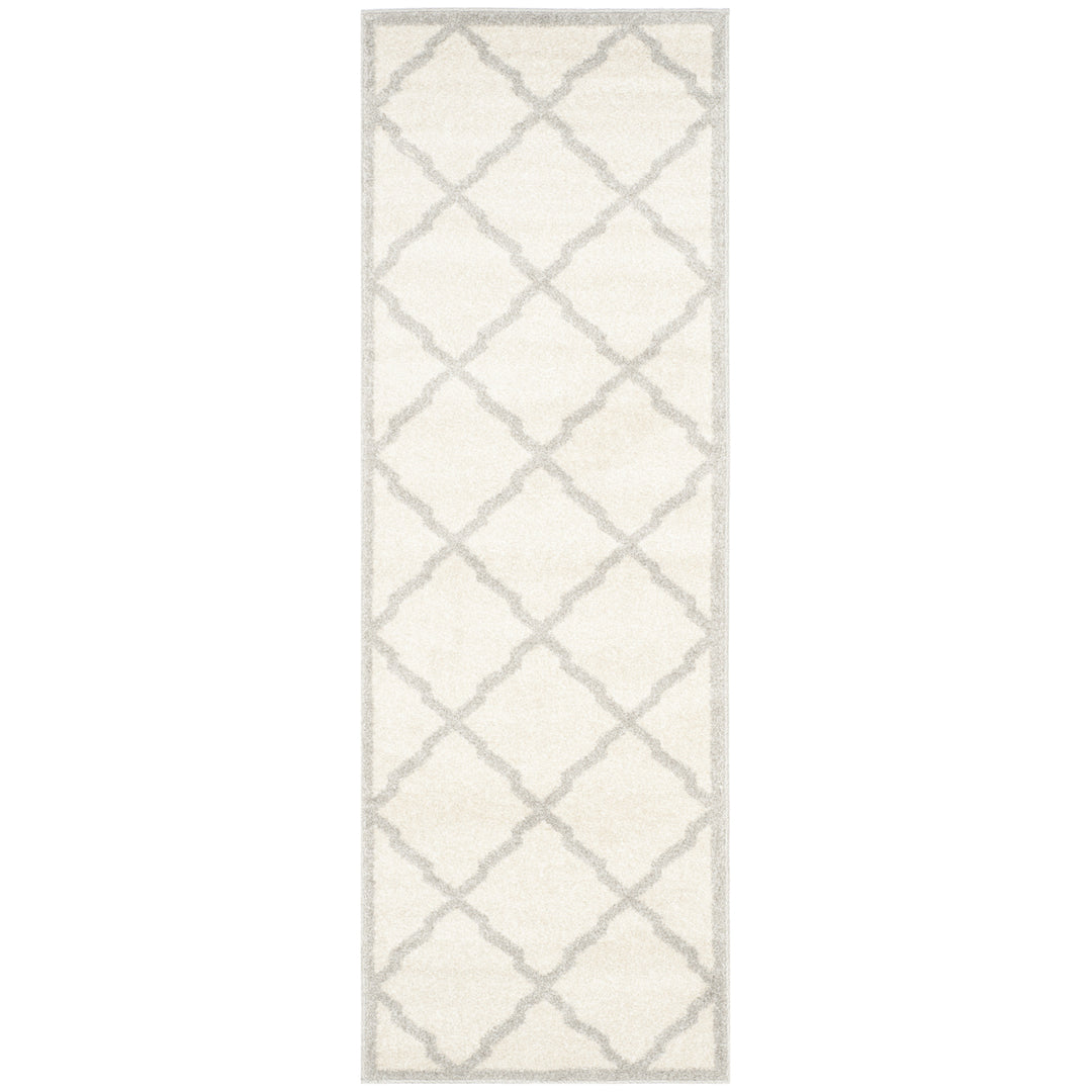 SAFAVIEH Amherst Collection AMT421E Beige/Light Grey Rug Image 4