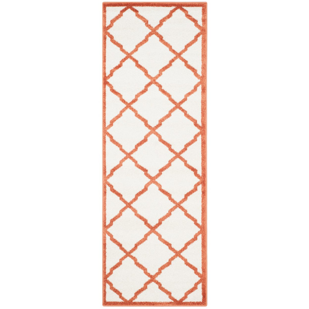 SAFAVIEH Amherst Collection AMT421F Beige / Orange Rug Image 5