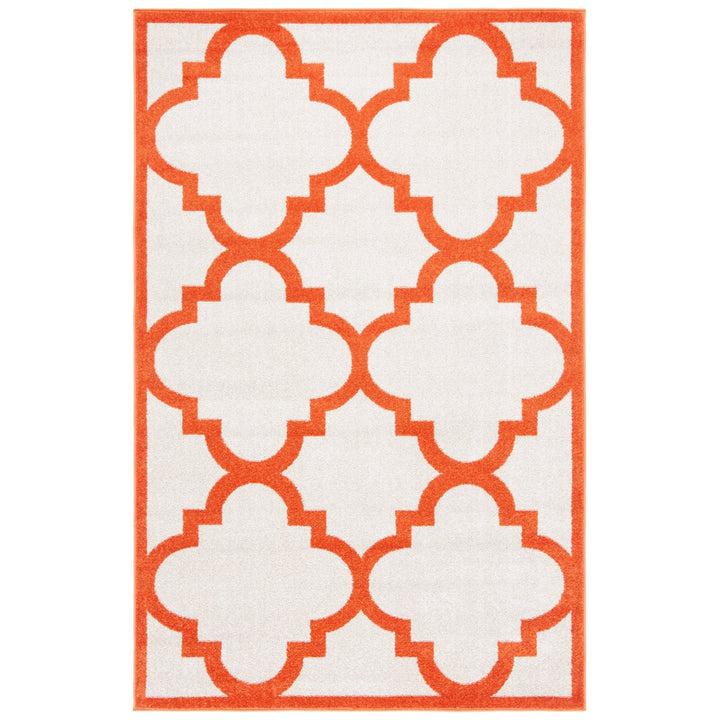 SAFAVIEH Amherst Collection AMT423F Beige / Orange Rug Image 1