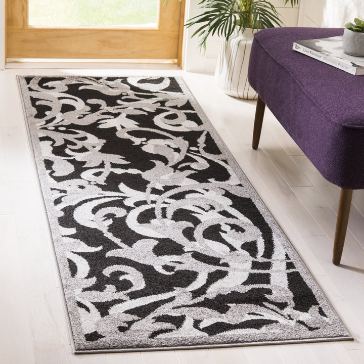 SAFAVIEH Amherst AMT428G Anthracite / Light Grey Rug Image 3