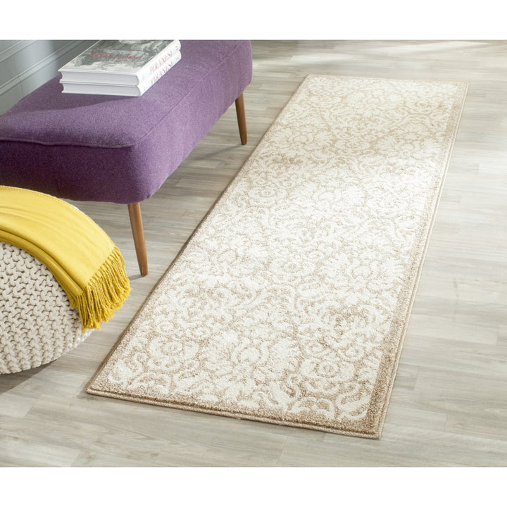 SAFAVIEH Amherst Collection AMT427S Wheat / Beige Rug Image 11