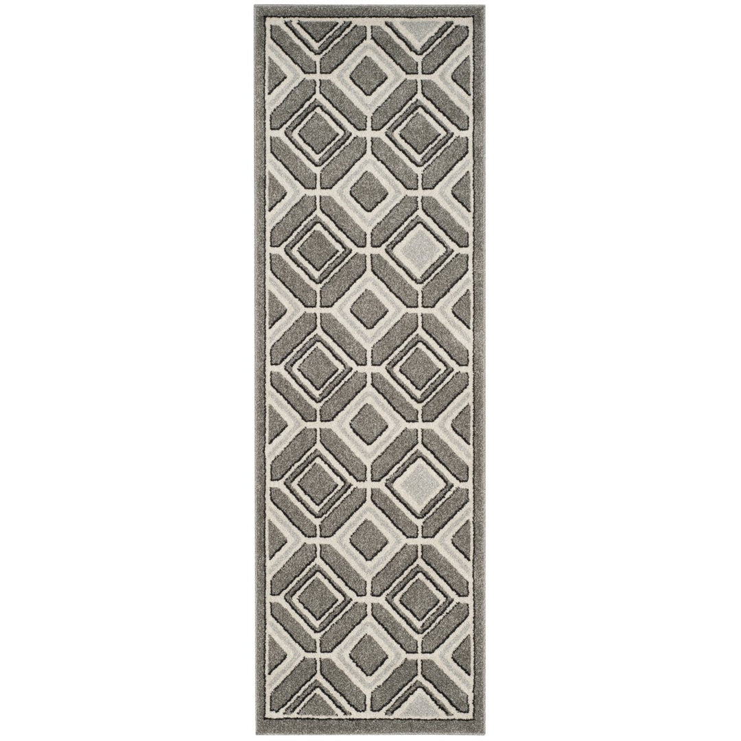 SAFAVIEH Amherst Collection AMT433C Grey / Light Grey Rug Image 5