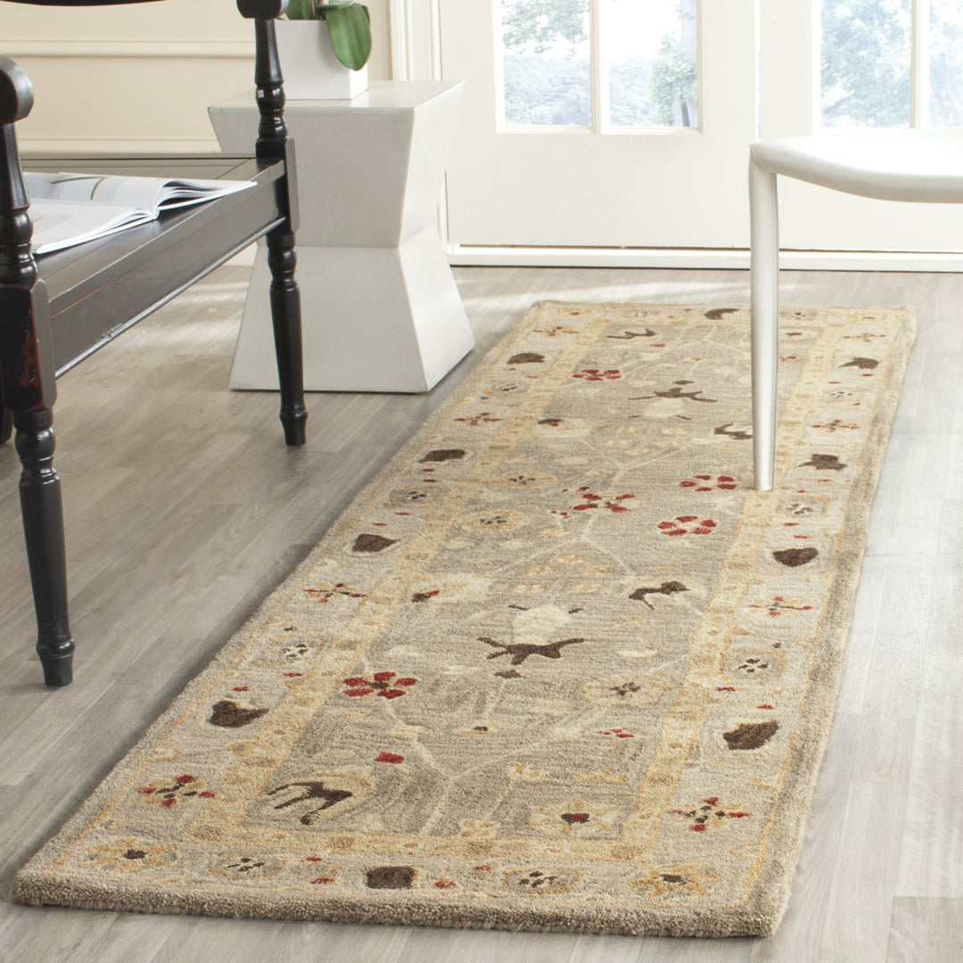 SAFAVIEH Anatolia AN559A Handmade Beige / Sage Rug Image 3