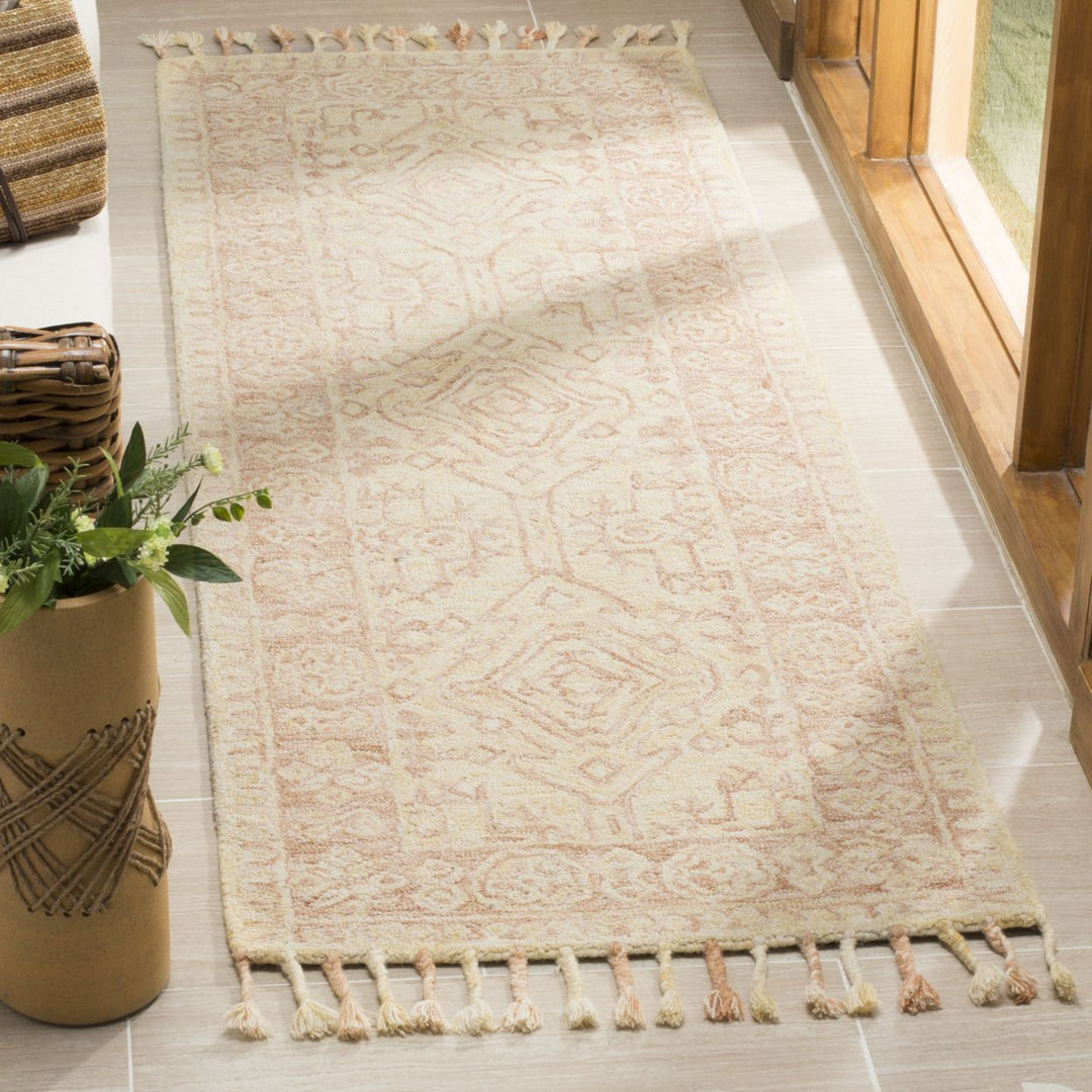 SAFAVIEH Aspen APN225A Handmade Ivory / Blush Rug Image 3