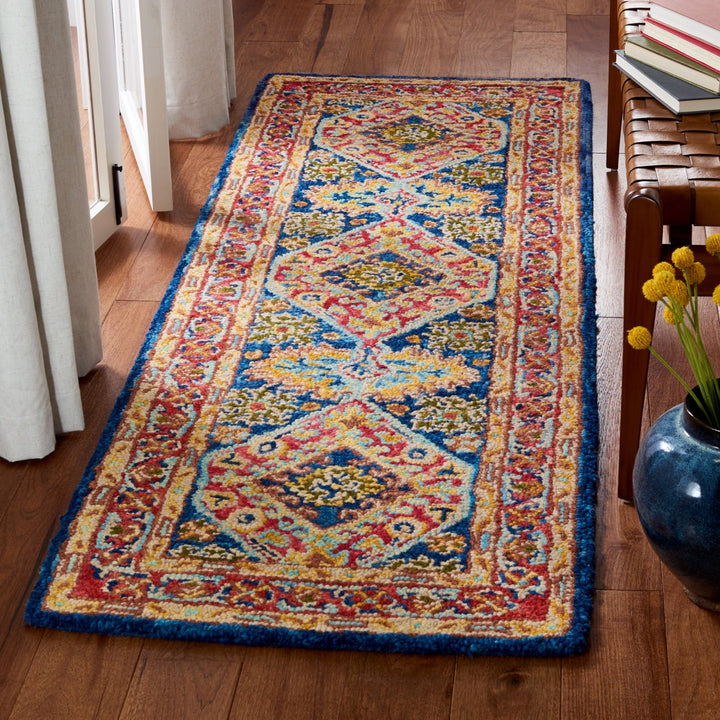 SAFAVIEH Aspen Collection APN523Q Handmade Red / Blue Rug Image 2