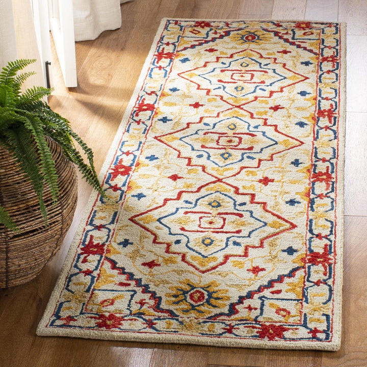 SAFAVIEH Aspen APN705A Handmade Ivory / Multi Rug Image 3