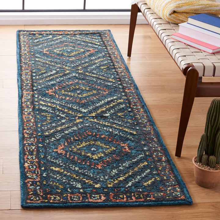 SAFAVIEH Aspen APN815P Handmade Rust / Green Rug Image 9