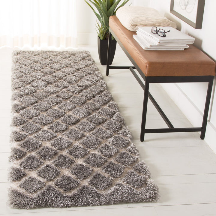 SAFAVIEH Adriana Shag ARG780G Light Grey / Cream Rug Image 3